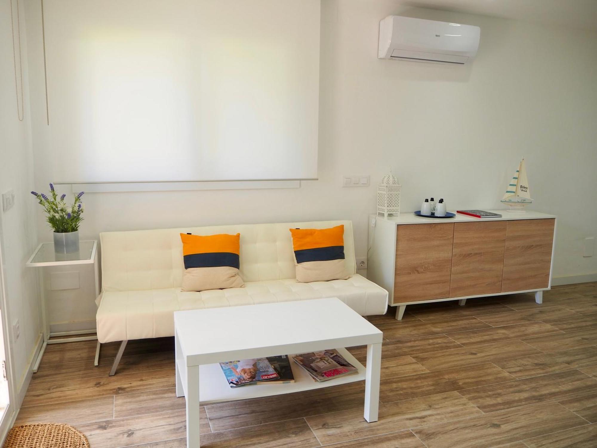 Apartament Amb Piscina I Aparcament - Baixos Amb Jardinet Calella De Palafrugell Esterno foto